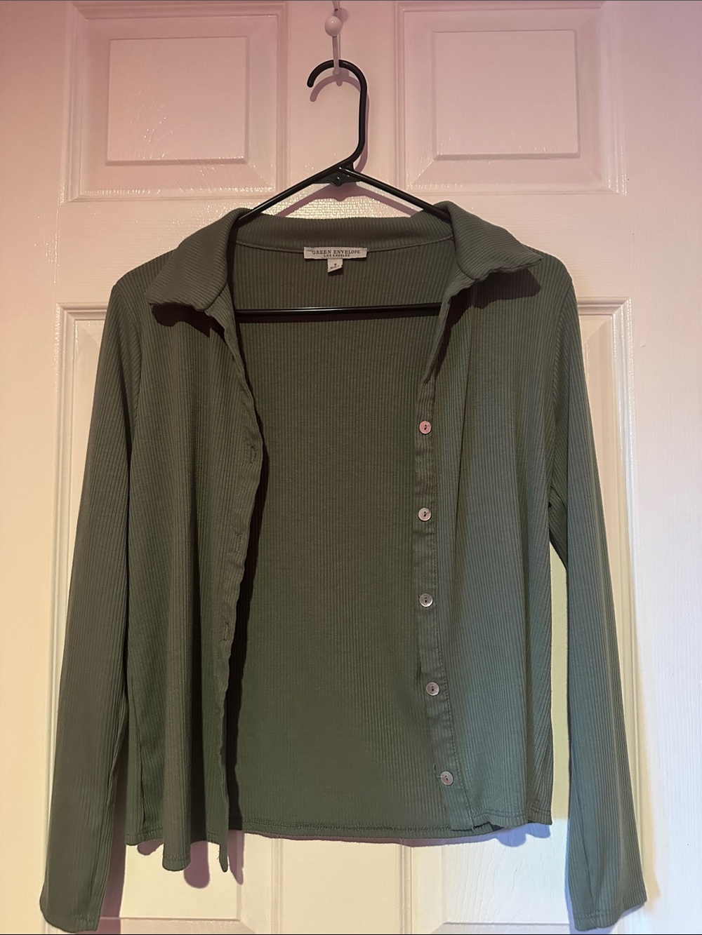 Green Envelope Olive Ribbed Button-Front Shirt - Picture 2 of 4